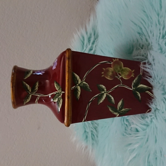 Ceramic Vase - Picture 5 of 8